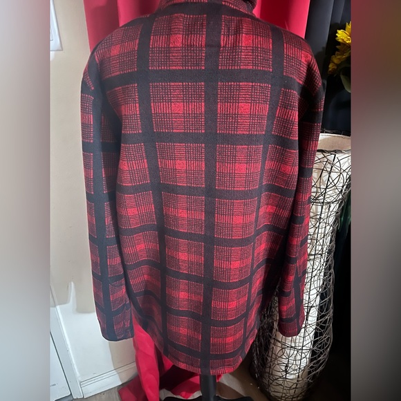 Mack Russo sweater - Picture 2 of 2